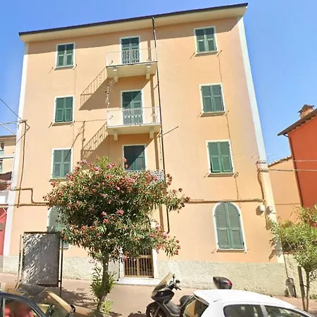 La Casa Dello Zio Frank Специя